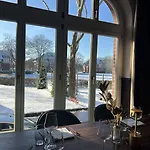 Palace St. George מלון 4*