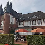 Palace St. George 4*