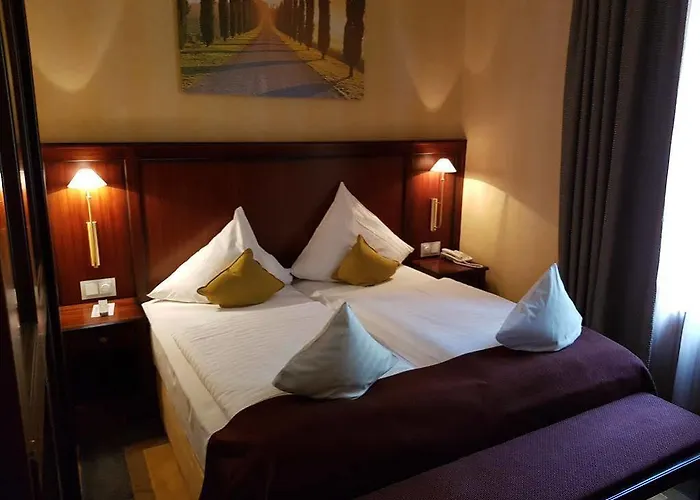 圣乔治宫酒店 4*